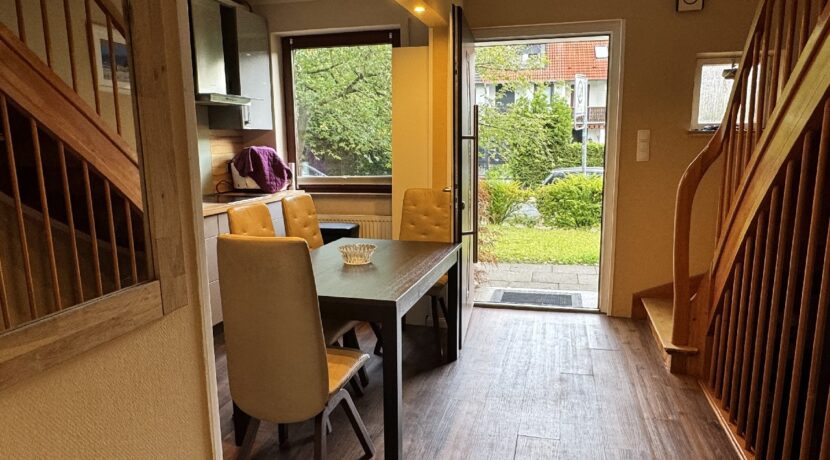 Blick Wohnzimmer in Küche