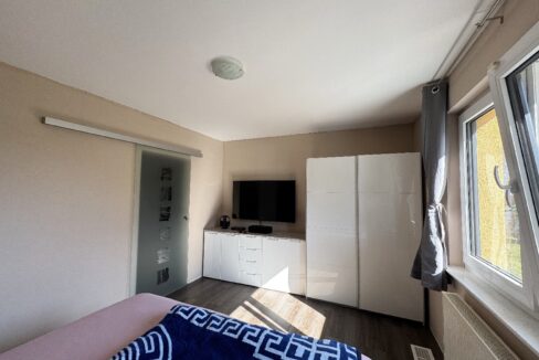 Schlafzimmer mit Ankleide