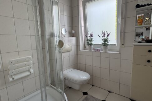 Duschbad EG